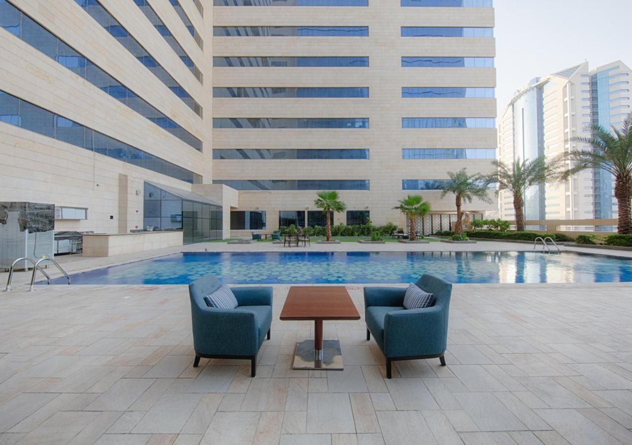 Holiday Suites Al Azizia Mecca Exterior photo Pool area