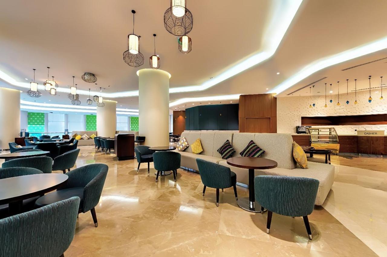 Holiday Suites Al Azizia Mecca Exterior photo The hotel's lobby