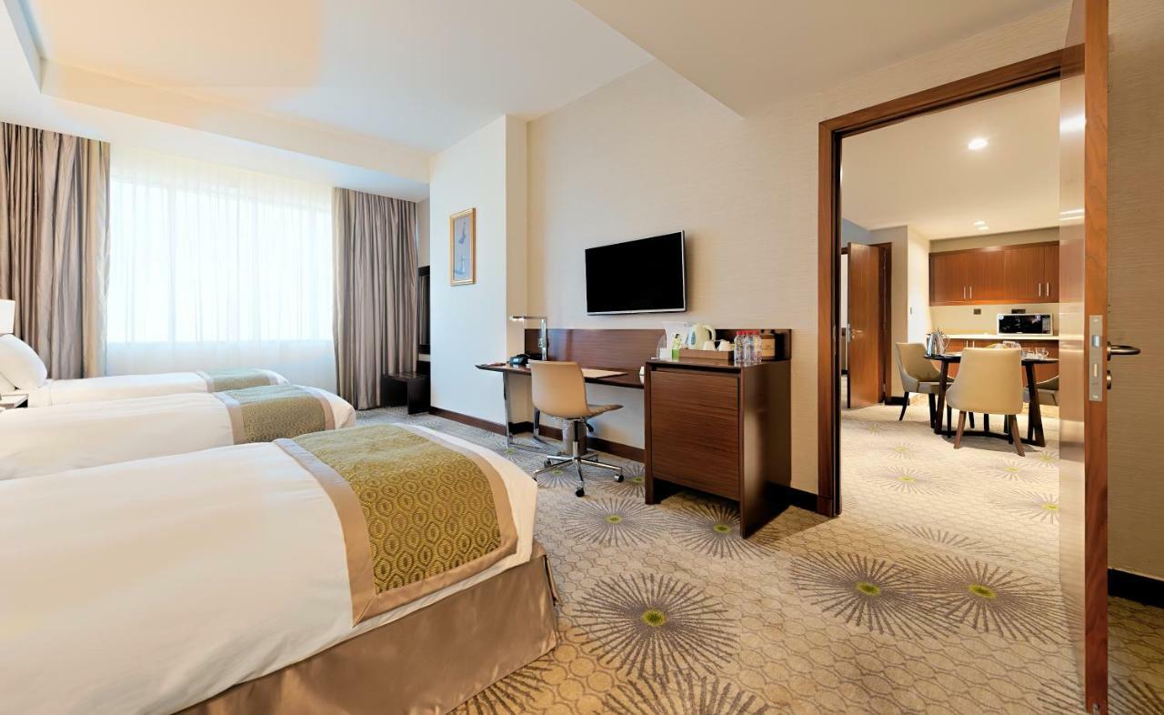 Holiday Suites Al Azizia Mecca Exterior photo